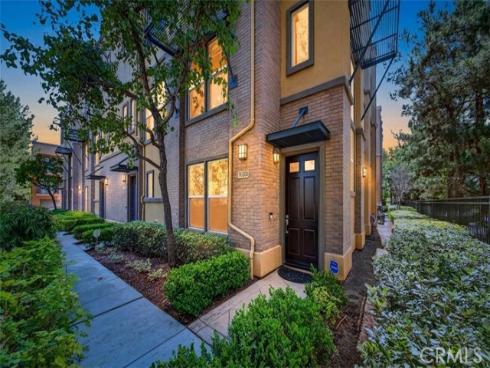 1105 Armstrong Drive
