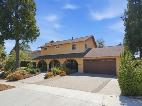 1517  Moonbeam   Place, Fullerton, CA