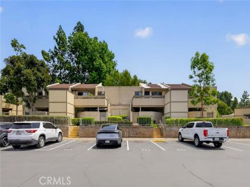 3054 Associated 26 , Fullerton, CA