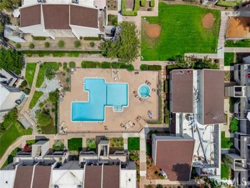 3054 Associated 26 , Fullerton, CA