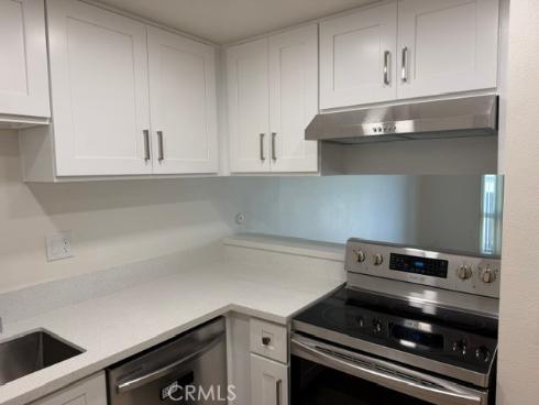 3054 Associated 26 , Fullerton, CA