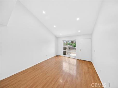 3054 Associated 26 , Fullerton, CA