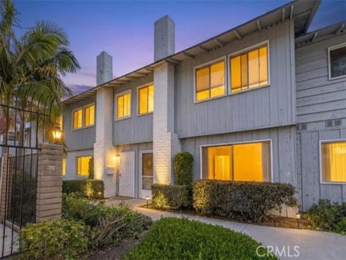 1310 N Placentia , Fullerton, CA