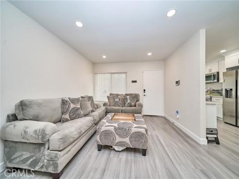 2346  Coventry Cir., #18  , Fullerton, CA