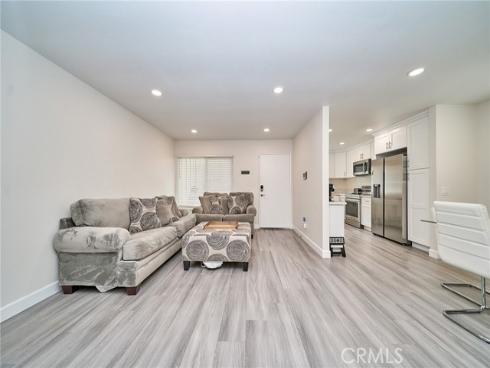 2346  Coventry Cir., #18  , Fullerton, CA