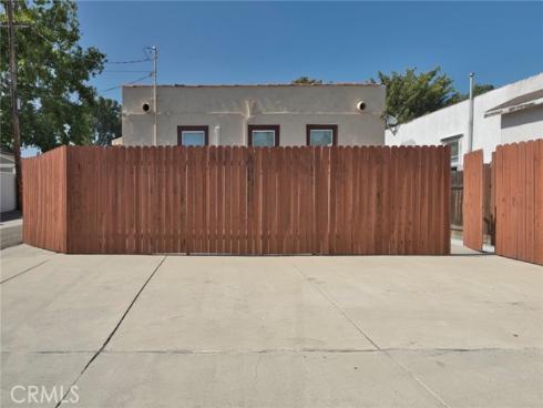 714 E Chapman Avenue, Fullerton, CA