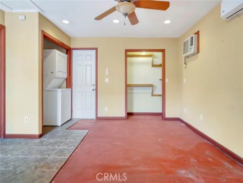714 E Chapman Avenue, Fullerton, CA