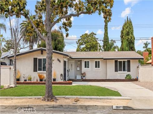 1301 W Roberta , Fullerton, CA