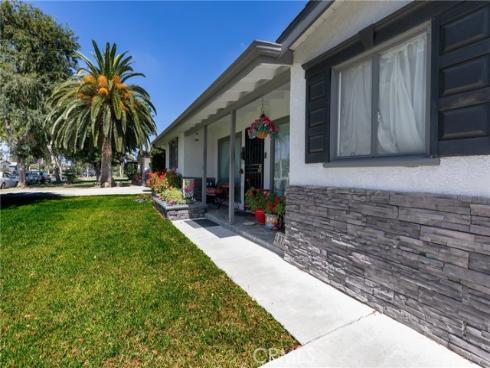 1879  Carol  , Fullerton, CA