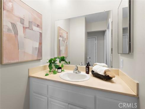 1665 Brea , Fullerton, CA