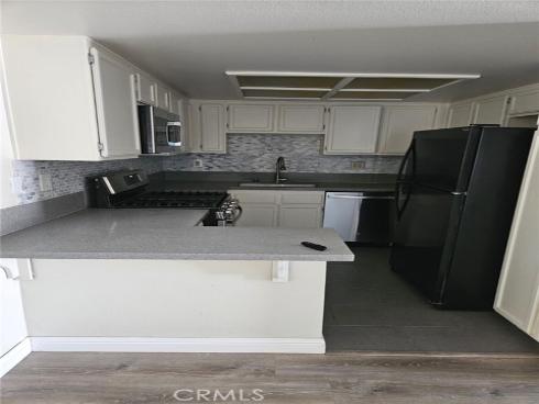 2380 W Orangethorpe 14 Avenue, Fullerton, CA
