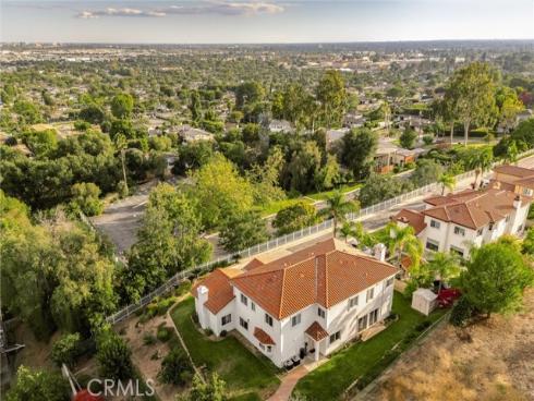 1320 N Raymond , Fullerton, CA