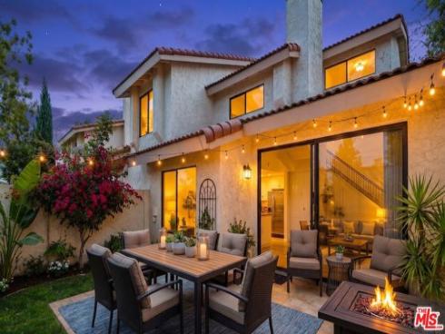 828 Whitewater 17 Drive, Fullerton, CA