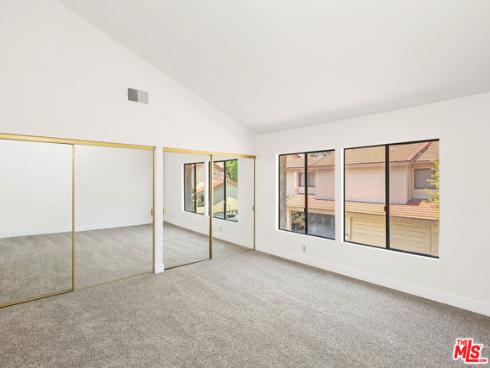 828 Whitewater 17 Drive, Fullerton, CA