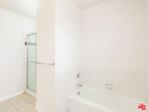 828 Whitewater 17 Drive, Fullerton, CA