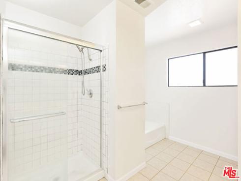 828 Whitewater 17 Drive, Fullerton, CA