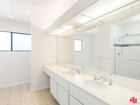 828 Whitewater 17 Drive, Fullerton, CA