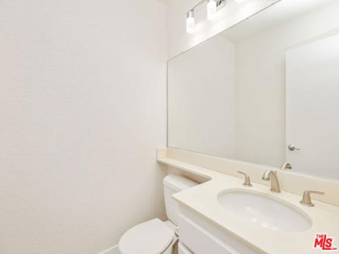 828 Whitewater 17 Drive, Fullerton, CA