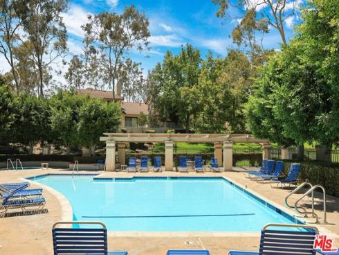 828 Whitewater 17 Drive, Fullerton, CA