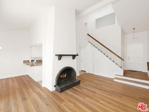 828 Whitewater 17 Drive, Fullerton, CA