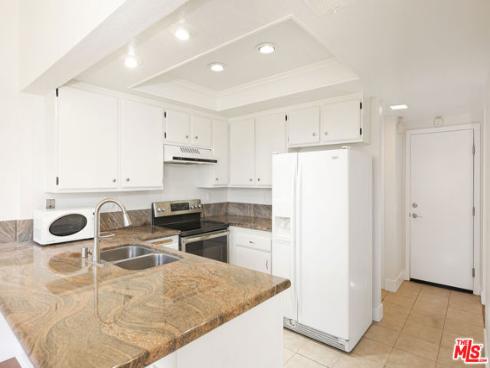 828 Whitewater 17 Drive, Fullerton, CA