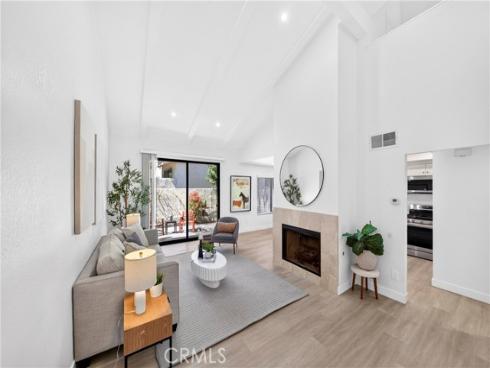 2303 W Millstream  104  Drive, Fullerton, CA