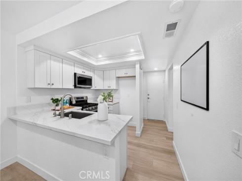2303 W Millstream  104  Drive, Fullerton, CA