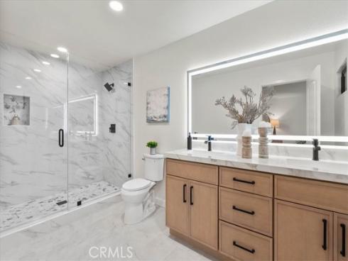 2000 Redondo , Fullerton, CA