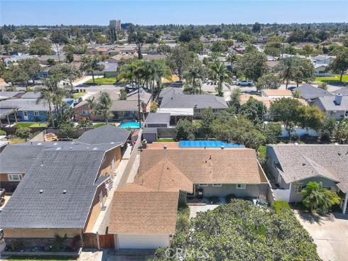 1342 W Southgate , Fullerton, CA