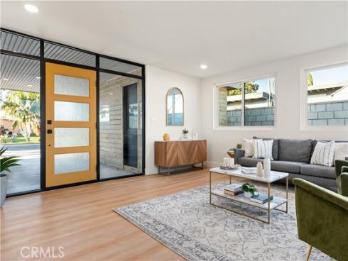 530 W Elm Avenue, Fullerton, CA