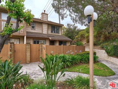 1575 Avenida Selva 204