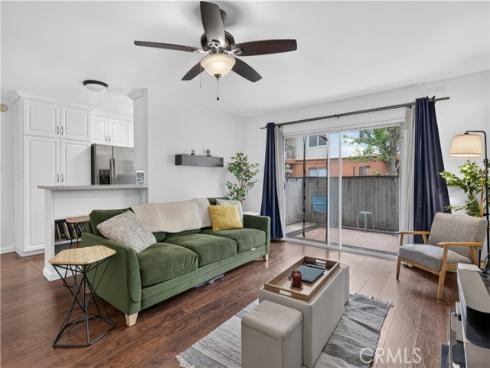 400 N. Acacia Avenue B17