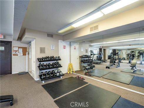 400 N Acacia B17 Avenue, Fullerton, CA