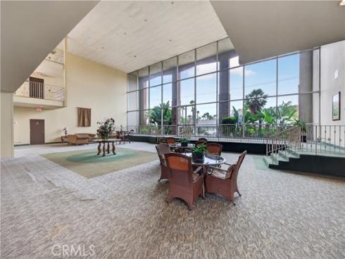 400 N Acacia B17 Avenue, Fullerton, CA