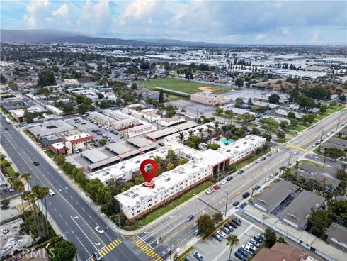 400 N Acacia  B17  Avenue, Fullerton, CA