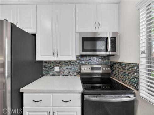 400 N Acacia B17 Avenue, Fullerton, CA