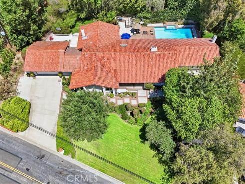 2101 Pioneer Avenue, Fullerton, CA