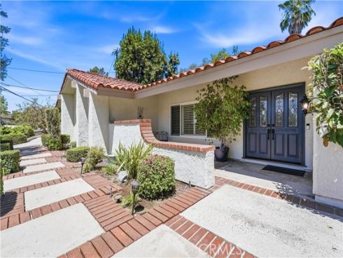 2101 Pioneer Avenue, Fullerton, CA