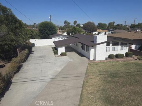 1001 S. Gilbert