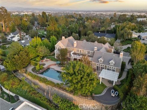 2061 Skyline Drive