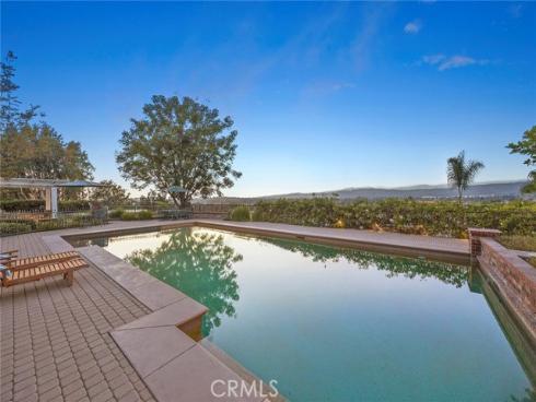 2061 Skyline Drive, Fullerton, CA