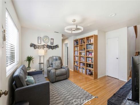 2525 W Olive Avenue, Fullerton, CA