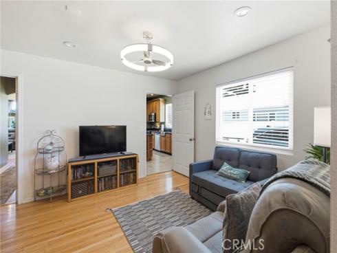 2525 W Olive Avenue, Fullerton, CA