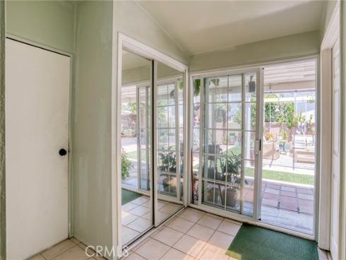 2525 W Olive Avenue, Fullerton, CA