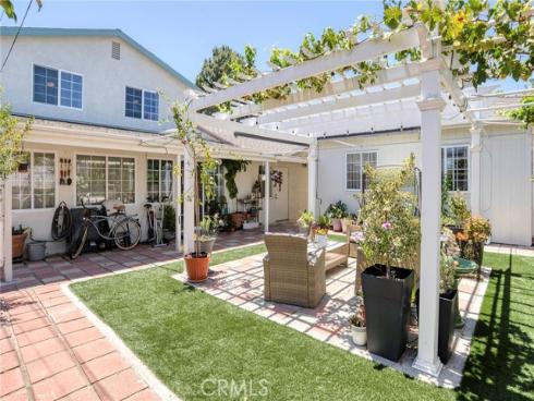 2525 W Olive Avenue, Fullerton, CA