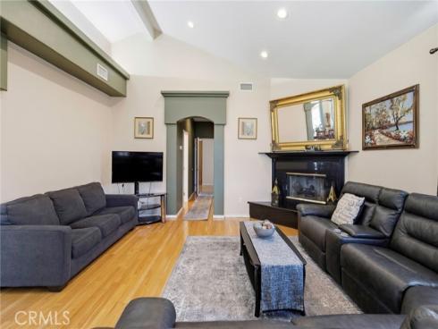 2525 W Olive Avenue, Fullerton, CA