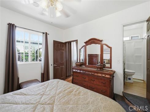 2525 W Olive Avenue, Fullerton, CA