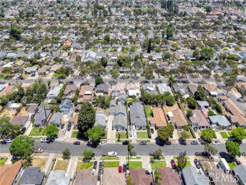 2525 W Olive Avenue, Fullerton, CA