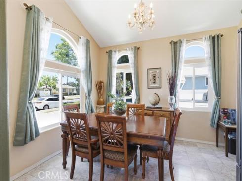 2525 W Olive Avenue, Fullerton, CA