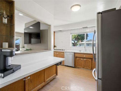 1484 W Maxzim Avenue, Fullerton, CA